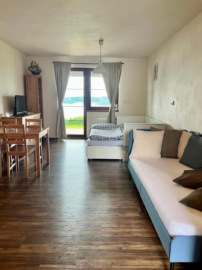 Apartman Plachetnice 弗林布尔克 外观 照片